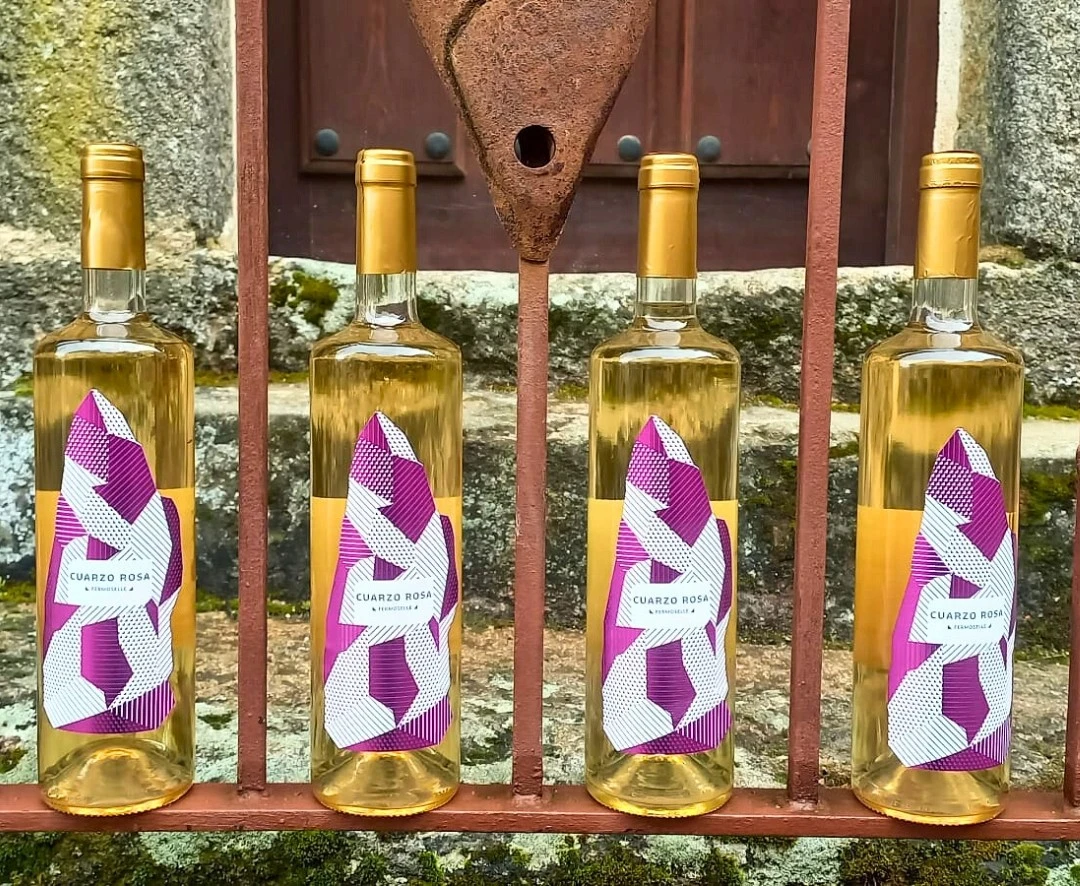 Botellas de vino blanco de Cuarzo Rosa